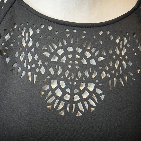 T Tahari Black Laser Cut Scallop Trim Midi Dress, Size 4 - Picture 3 of 16